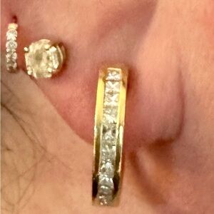 SOLD***Elegant 18kt yellow gold diamond earrings